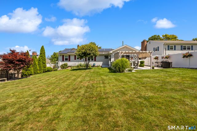 31 Brackenridge Drive, Waterbury, CT 06706