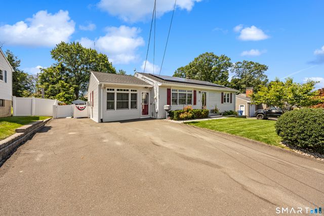 31 Brackenridge Drive, Waterbury, CT 06706