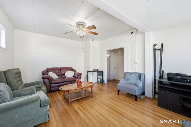 33 Baggott Street, West Haven, CT 06516