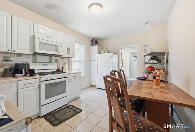 33 Baggott Street, West Haven, CT 06516