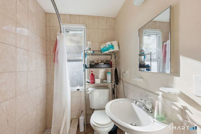 33 Baggott Street, West Haven, CT 06516