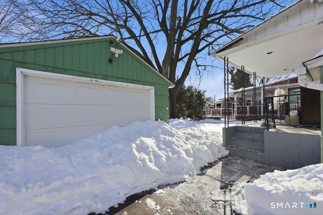 33 Baggott Street, West Haven, CT 06516