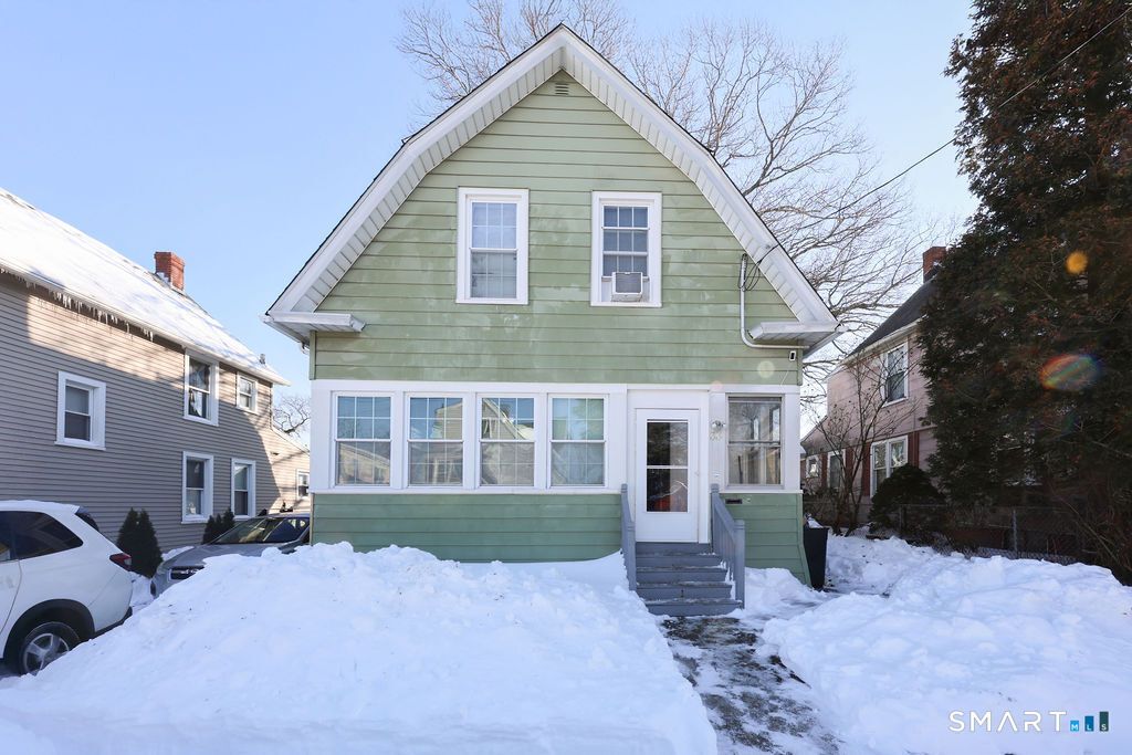 33 Baggott Street, West Haven, CT 06516