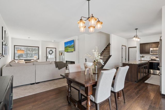 2574 Vierling Drive E, Shakopee, MN 55379