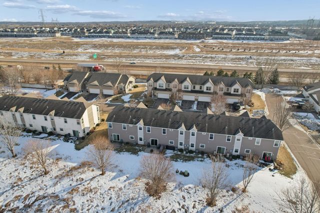 2574 Vierling Drive E, Shakopee, MN 55379