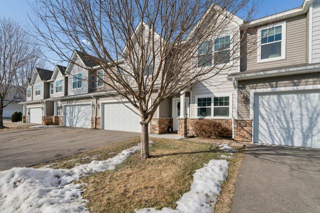 2574 Vierling Drive E, Shakopee, MN 55379