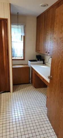 1005 4th Avenue NW, Milaca, MN 56353