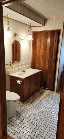 1005 4th Avenue NW, Milaca, MN 56353