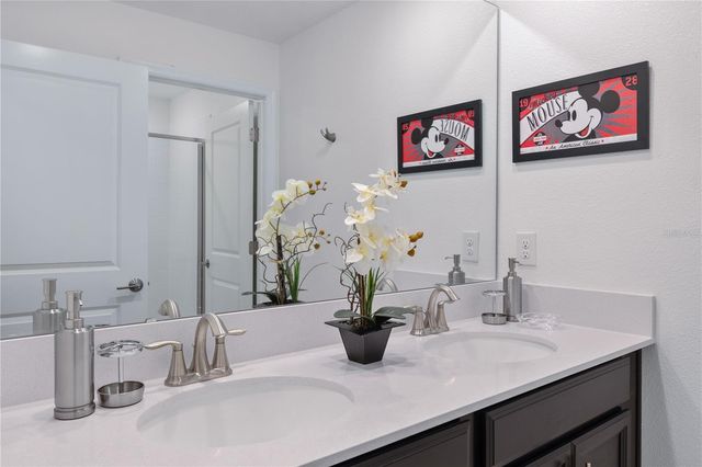 1060 LEADER STREET, Davenport, FL 33896