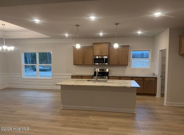 151 Seashore Street, Grimesland, NC 27837