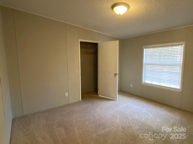 97 Sand Hill School Road, Asheville, NC 28806