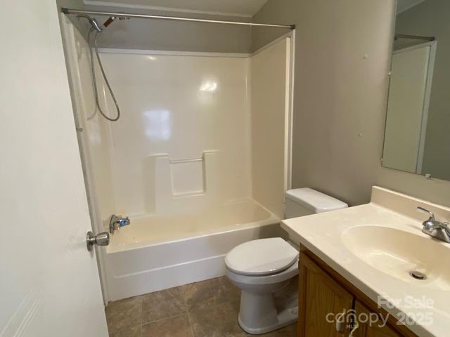 97 Sand Hill School Road, Asheville, NC 28806