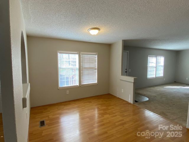 97 Sand Hill School Road, Asheville, NC 28806