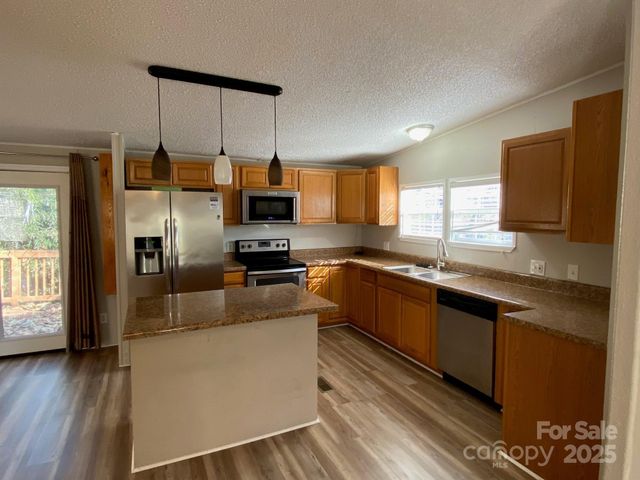 97 Sand Hill School Road, Asheville, NC 28806