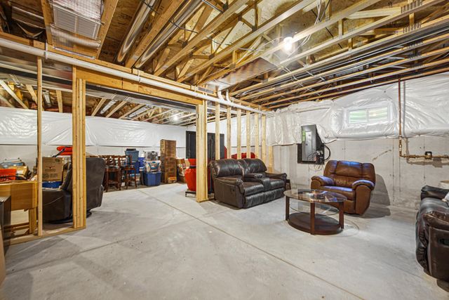 9551 Fescue Drive, St. John, IN 46373