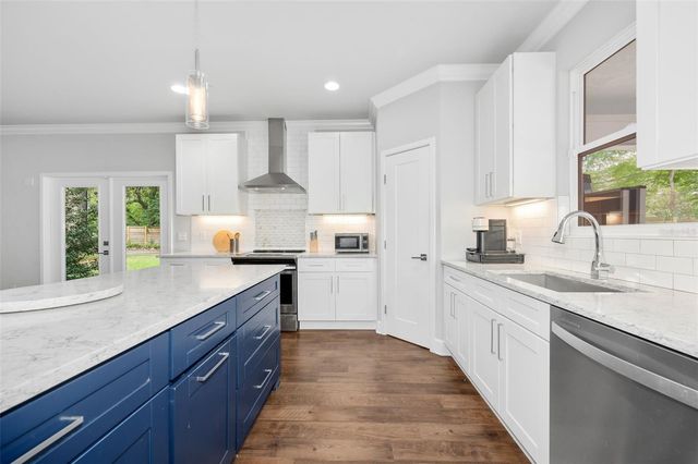 3115 W UNIVERSITY AVENUE, Gainesville, FL 32607