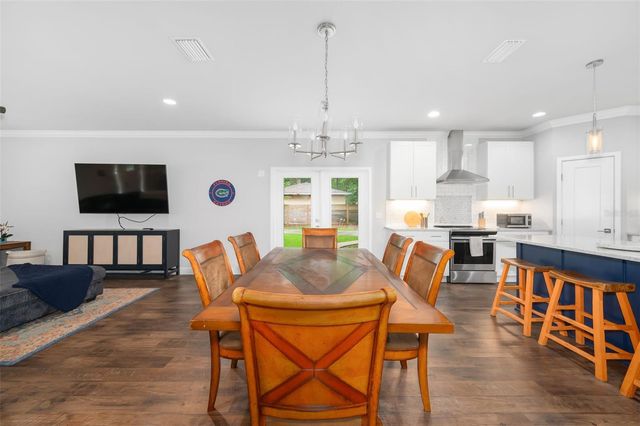 3115 W UNIVERSITY AVENUE, Gainesville, FL 32607