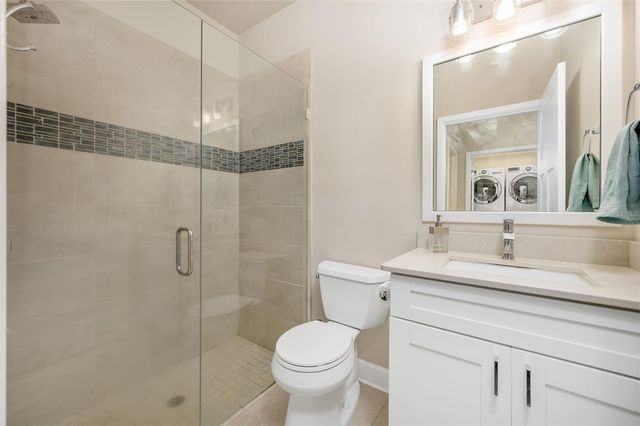3115 W UNIVERSITY AVENUE, Gainesville, FL 32607