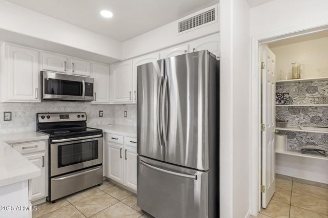 11623 N 151st Lane, Surprise, AZ 85379