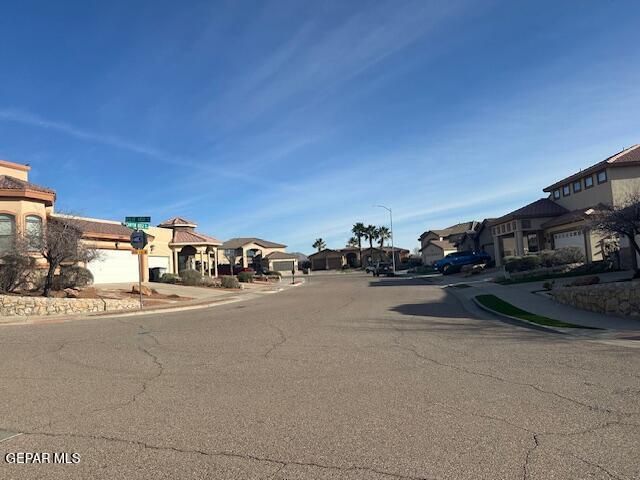 353 RESLER RIDGE Drive, El Paso, TX 79912