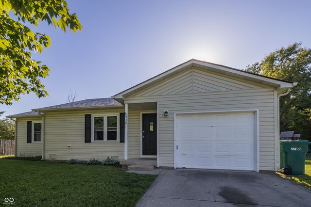 5381 Collett Drive E, Camby, IN 46113