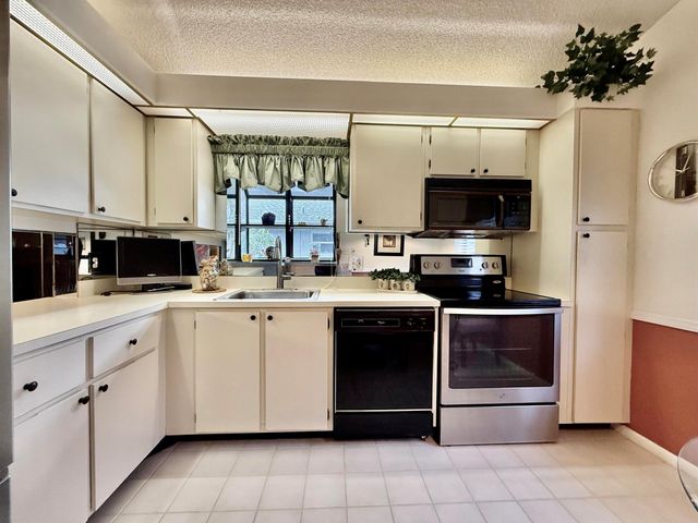 8620 Jasmine Way, Boca Raton, FL 33496