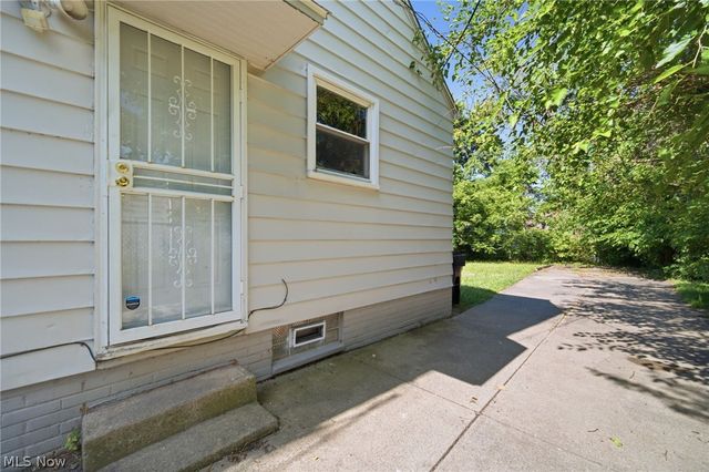 4064 E 155th Street, Cleveland, OH 44128