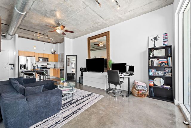 313 NE 2nd Street 902, Fort Lauderdale, FL 33301