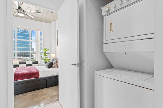 313 NE 2nd Street 902, Fort Lauderdale, FL 33301