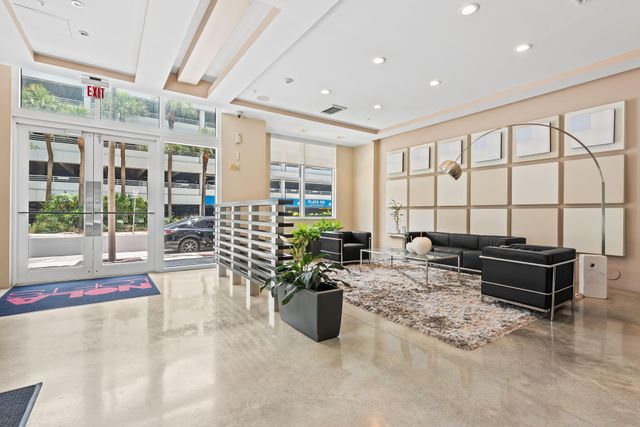 313 NE 2nd Street 902, Fort Lauderdale, FL 33301