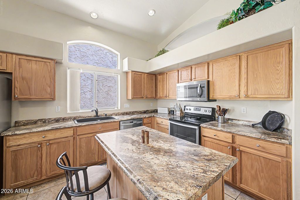 522 S LABELLE --, Mesa, AZ 85208 — photo 3