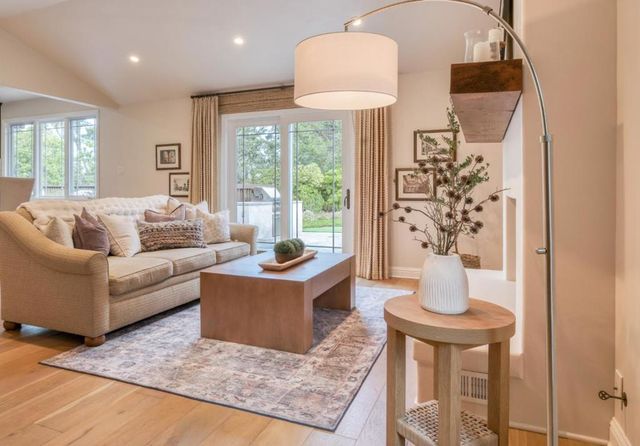 28 Elk Run, Monterey, CA 93940