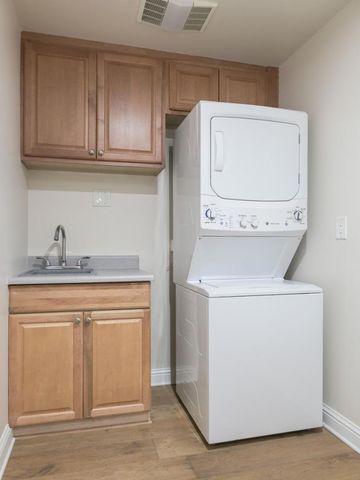 28 Elk Run, Monterey, CA 93940