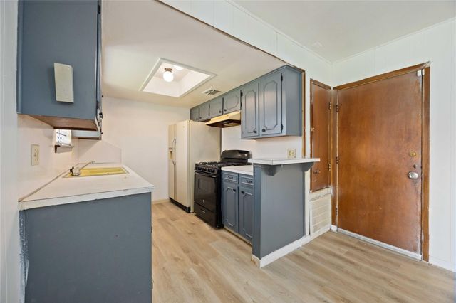 11011 Ledford Lane, Houston, TX 77016