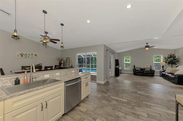 504 CEDARWOOD LANE, Venice, FL 34293