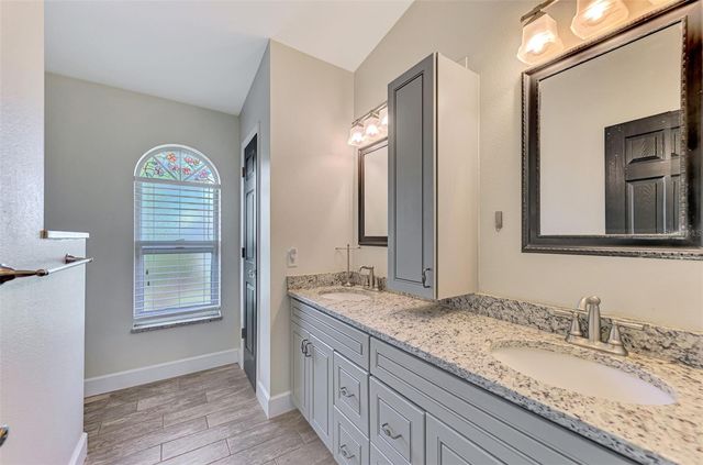 504 CEDARWOOD LANE, Venice, FL 34293