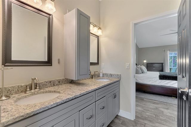 504 CEDARWOOD LANE, Venice, FL 34293