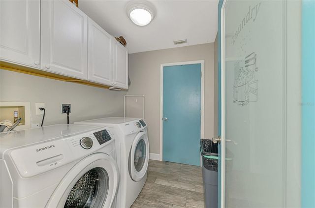 504 CEDARWOOD LANE, Venice, FL 34293