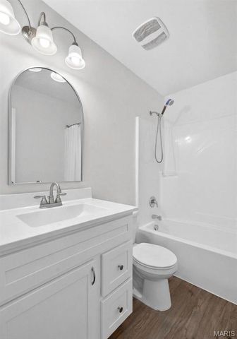 3468 W Greensmith Street, St Charles, MO 63301