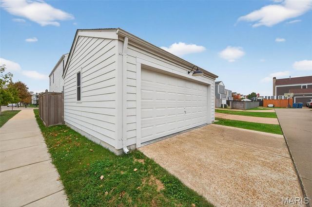 3468 W Greensmith Street, St Charles, MO 63301