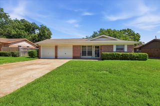 8804 Myra Street, White Settlement, TX 76108