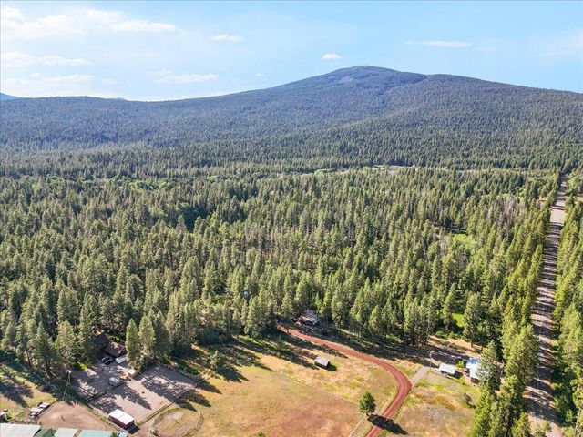 25017 C Street, Klamath Falls, OR 97601