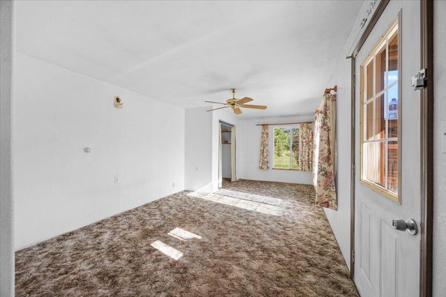 25017 C Street, Klamath Falls, OR 97601