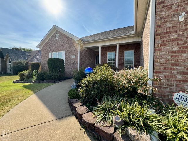 4013 Cypress Moss Cove, Jonesboro, AR 72405