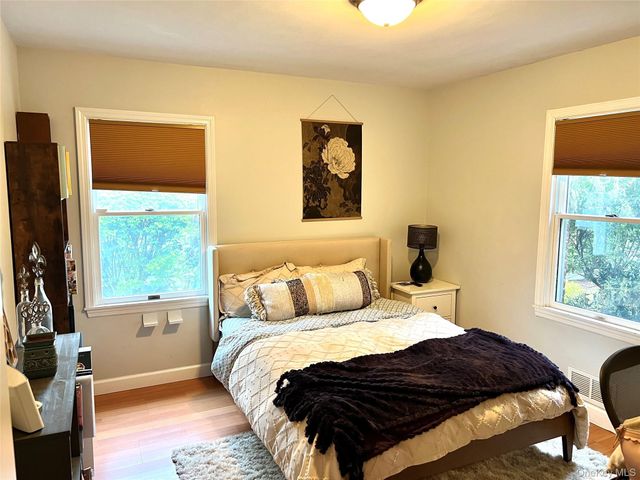 46 Beechwood Road, Hartsdale, NY 10530