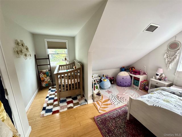 46 Beechwood Road, Hartsdale, NY 10530