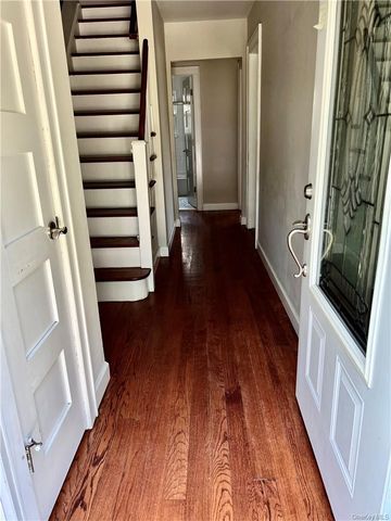 46 Beechwood Road, Hartsdale, NY 10530