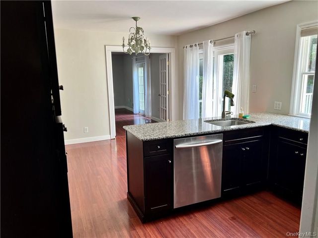 46 Beechwood Road, Hartsdale, NY 10530