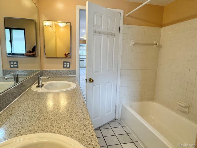 40442 Shakespeare Drive, Sterling Heights, MI 48313