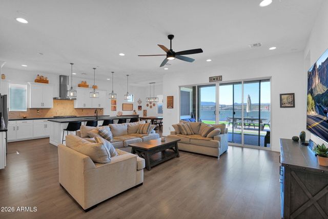 44624 N 43RD Drive, New River, AZ 85087